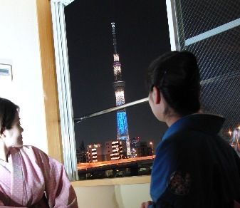 2階お座敷からのスカイツリー(夜)