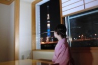2階お座敷からのスカイツリー(夜)
